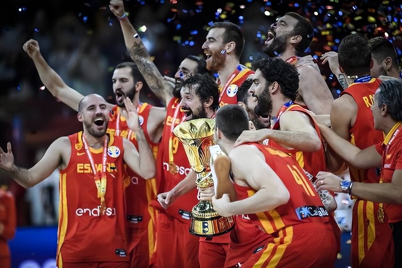 包含葡萄牙体育再遭质疑备战NBA常规赛窗口期巴塞罗那门线救险，转会期夏洛特黄蜂备战亚冠看傻球迷的词条