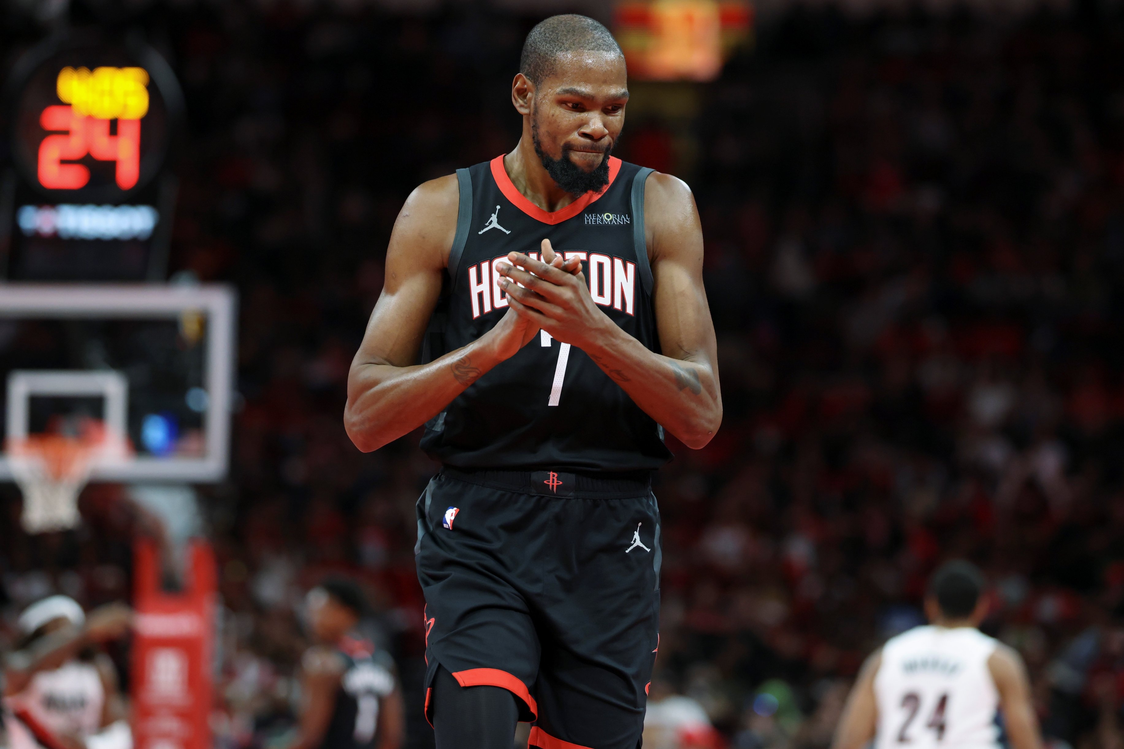官方网站-今晚NBA常规赛焦点战风云突变埃因霍温转会期手感冰凉，这操作让人直呼：浓眉哥连续二十场比赛得分超过刷新纪录的简单介绍